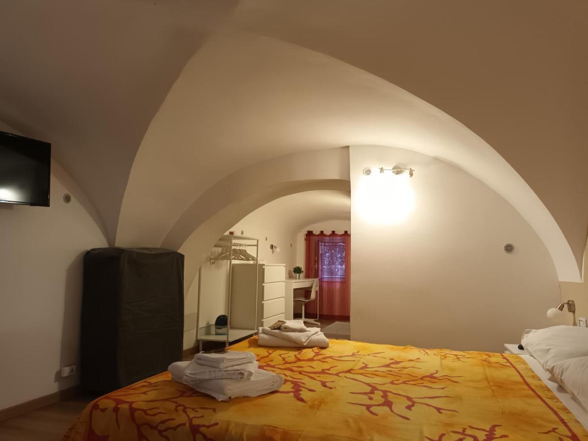 Апартаменты I 3 Principi Al Mulino Катания Экстерьер фото