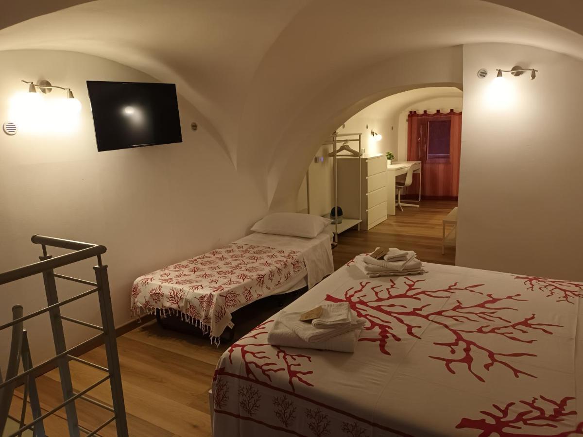 Апартаменты I 3 Principi Al Mulino Катания Экстерьер фото